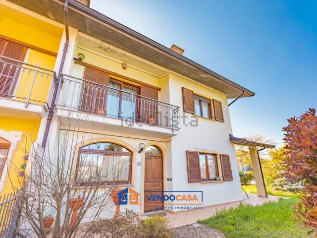 Villetta a schiera in vendita di 170 m² in Via Peveragno, 14