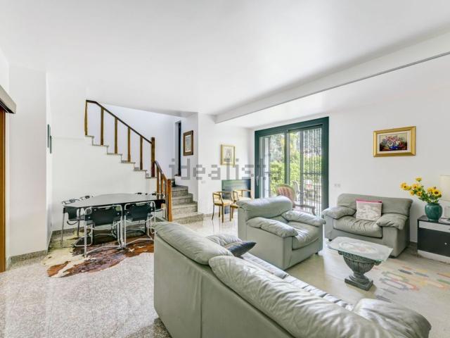 Villetta a schiera in vendita di 170 m² in Via Vittorio Veneto, 15