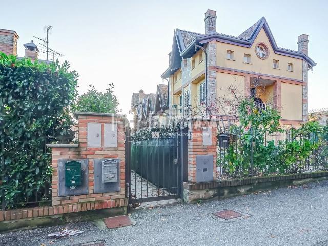 Villetta a schiera in vendita di 170 m² in Via XXV Aprile