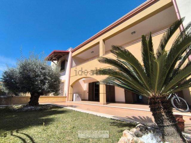 Villetta a schiera in vendita di 170 m² in Corso Beato Simeone, 12