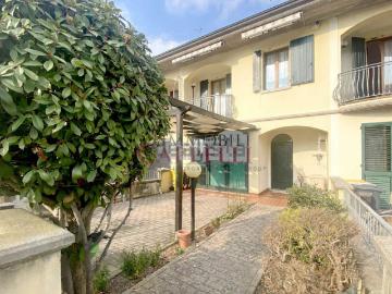 Casa in vendita a Forlì - Giardino