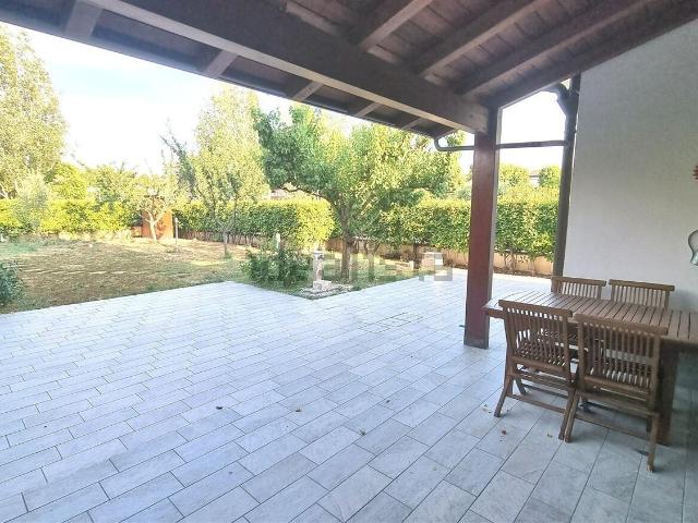 Villetta a schiera in vendita di 171 m² in Via Ottavio Pattacini, 7