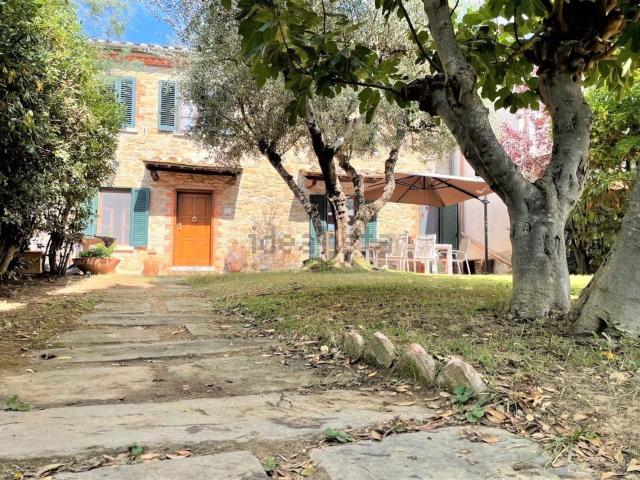 Villetta a schiera in vendita di 172 m² in Località Policiano