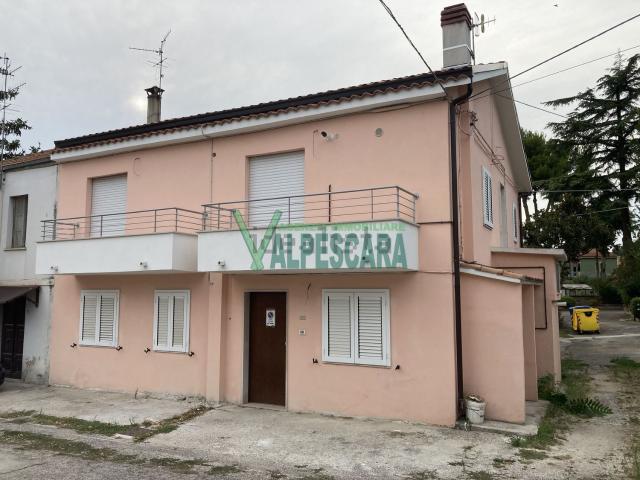 Villetta a schiera in vendita di 173 m² in Via Galileo Galilei