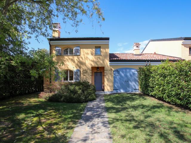 Villetta a schiera in vendita di 173 m² in Via Roma, 60