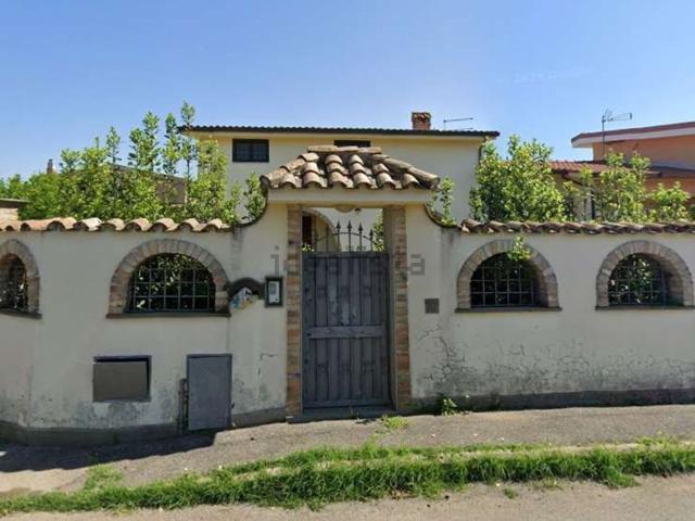 Villetta a schiera in vendita di 173 m² in Via Tevere, 10