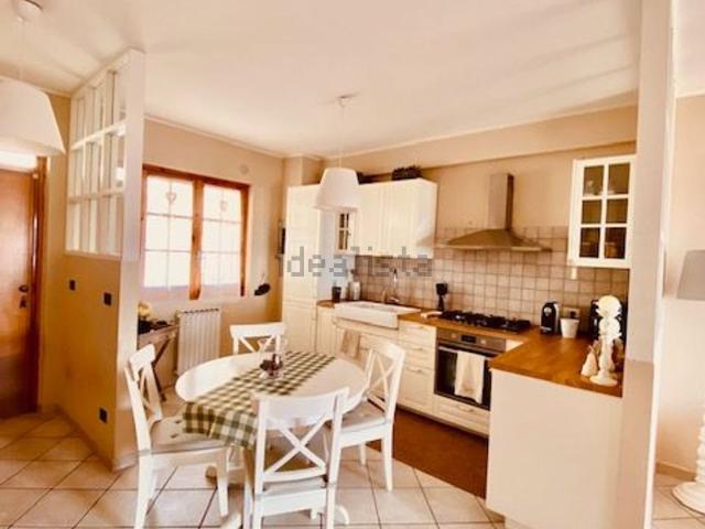 Villetta a schiera in vendita di 173 m² in Strada Colle di Mezzo, 87