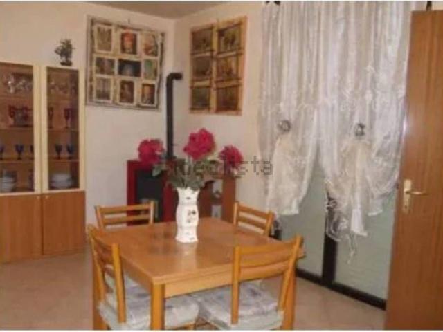 Villetta a schiera in vendita di 174 m² in Via Aldo Moro, 14