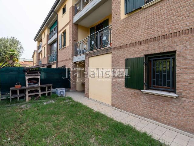 Villetta a schiera in vendita di 174 m² in Via Martiri di Cervarolo