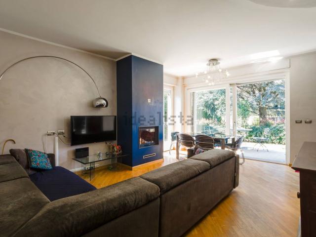Villetta a schiera in vendita di 175 m² in Via Cardinal L. Massaia, 1