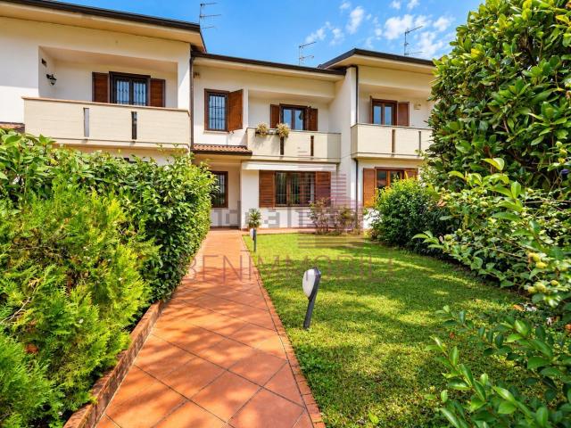 Villetta a schiera in vendita di 175 m² in Via Gaetano Salvemini, 52