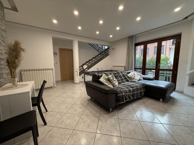Villetta a schiera in vendita di 175 m² in Via Dante Alighieri, 310
