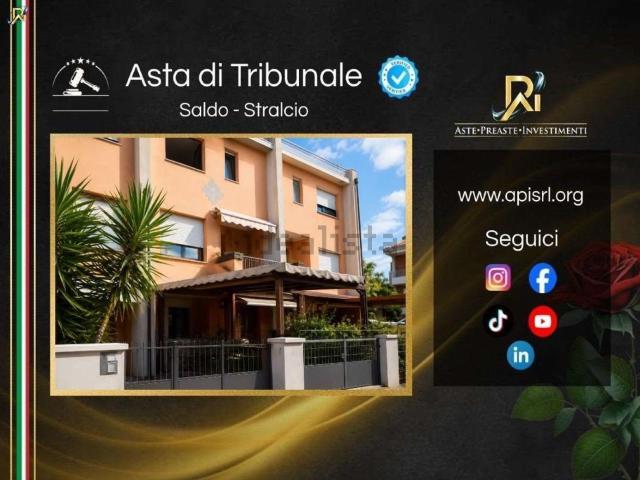 Villetta a schiera in vendita di 175 m² in Via dei Ciliegi, 39