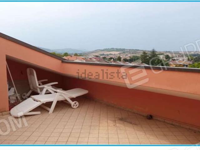 Villetta a schiera in vendita di 175 m² in Via dei Ciliegi, 39