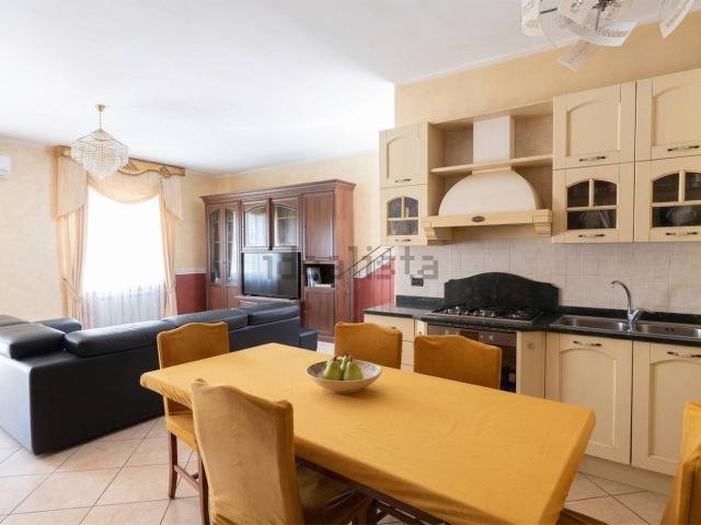 Villetta a schiera in vendita di 175 m² in Via Fausto Coppi, 47