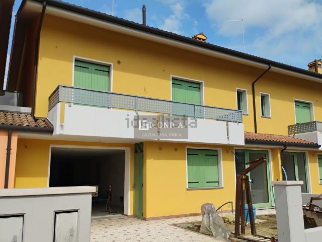 Villetta a schiera in vendita di 175 m² in Via Noalese