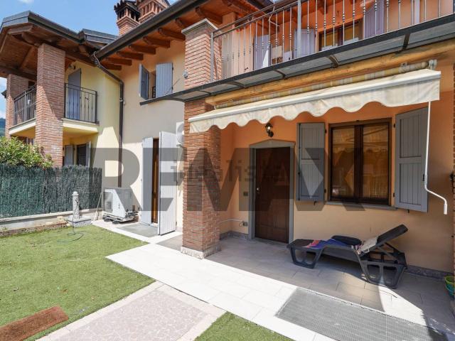 Villetta a schiera in vendita di 176 m² in Via Giacomo Manzù, 18