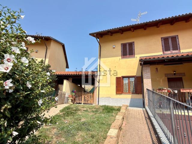 Villetta a schiera in vendita di 176 m² in Via Fassino