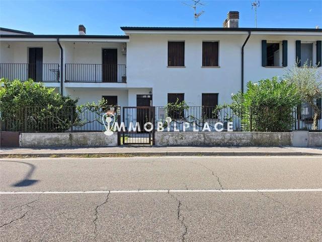 Villetta a schiera in vendita di 176 m² in Via Scurtoli, 15