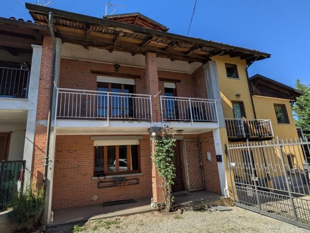 Villetta a schiera in vendita di 176 m² in Via Trucco, 7