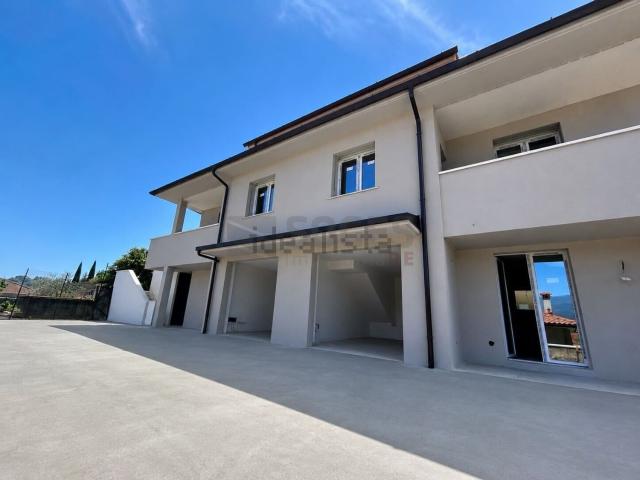 Villetta a schiera in vendita di 176 m² in Via XXV Aprile