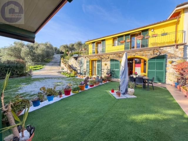 Villetta a schiera in vendita di 176 m² in Strada Ciana&apos , 3