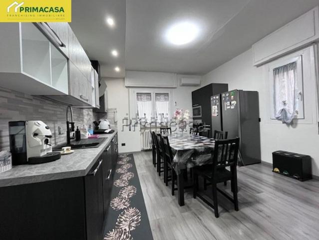 Villetta a schiera in vendita di 177 m² in Via Nino Bixio