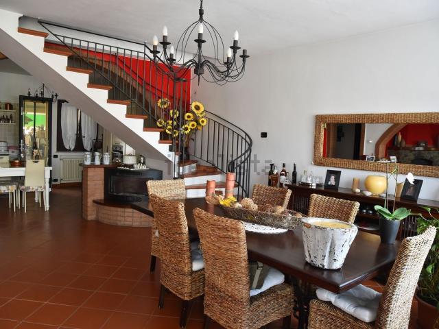 Villetta a schiera in vendita di 178 m²
