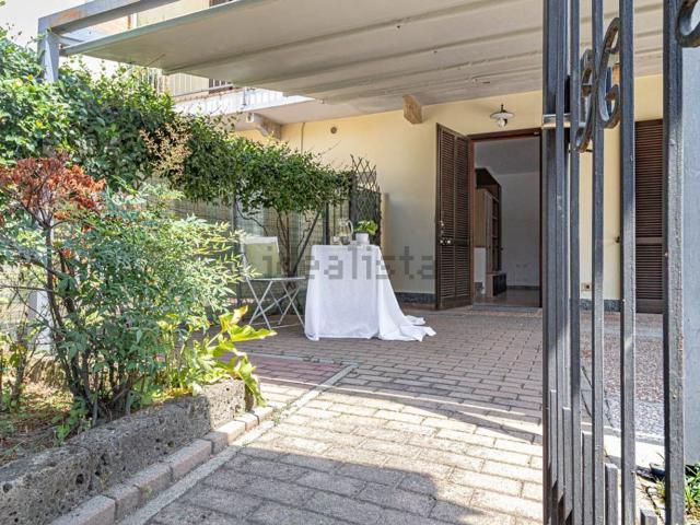 Villetta a schiera in vendita di 178 m² in Via Campo dei Fiori, 13