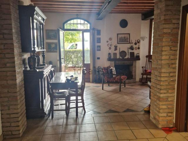 Villetta a schiera in vendita di 178 m² in Via Jacopo da Porto Nord