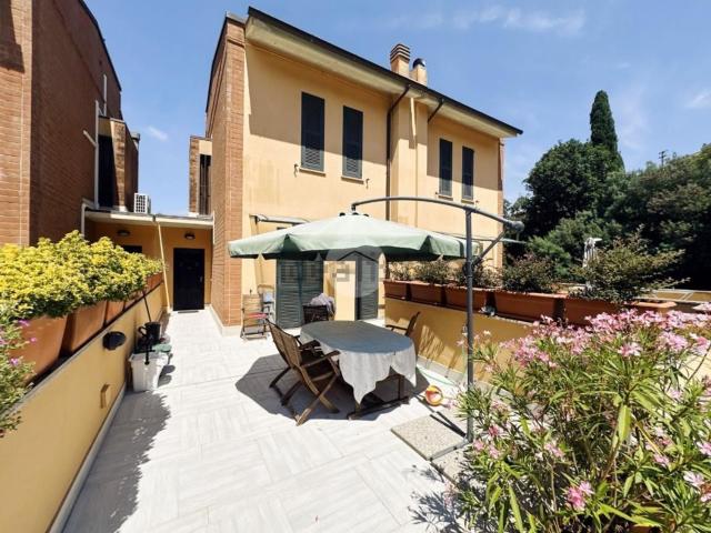 Villetta a schiera in vendita di 178 m² in Via Leonardo da Vinci, 22