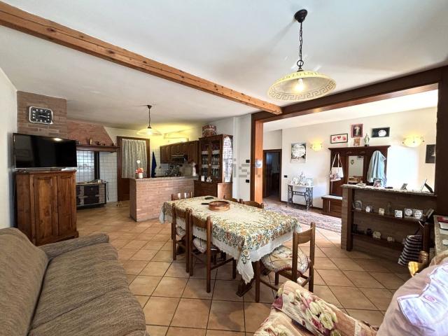 Villetta a schiera in vendita di 179 m²