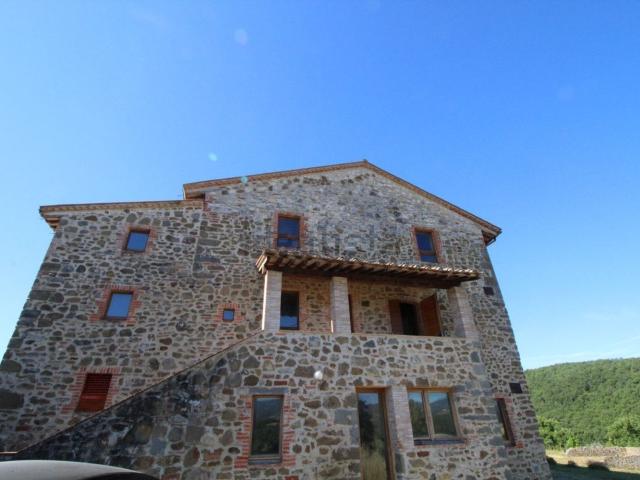Villetta a schiera in vendita di 179 m² in Via del Castello Rapale