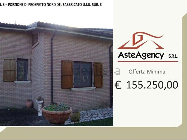 Villetta a schiera in vendita di 179 m² in Piazza Pietravalle, 50