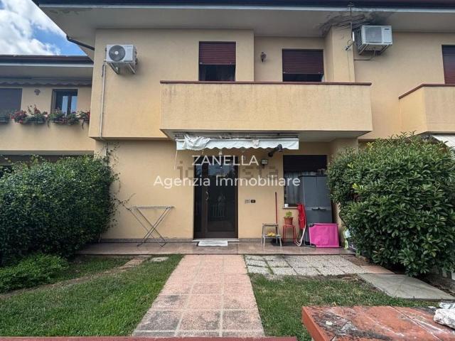 Villetta a schiera in vendita di 180 m² in Via 27 Aprile