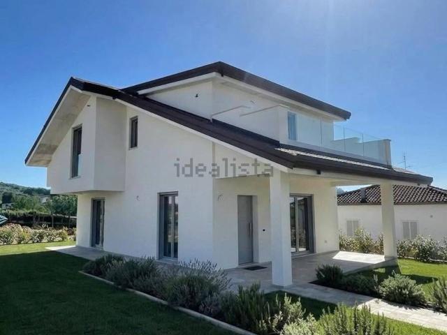 Villetta a schiera in vendita di 180 m² in Via Casilina, 153