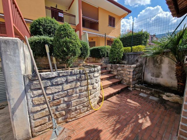 Villetta a schiera in vendita di 180 m² in Via Croce del Purgatorio, 7