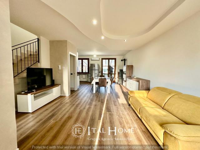 Villetta a schiera in vendita di 180 m² in Via Crosara