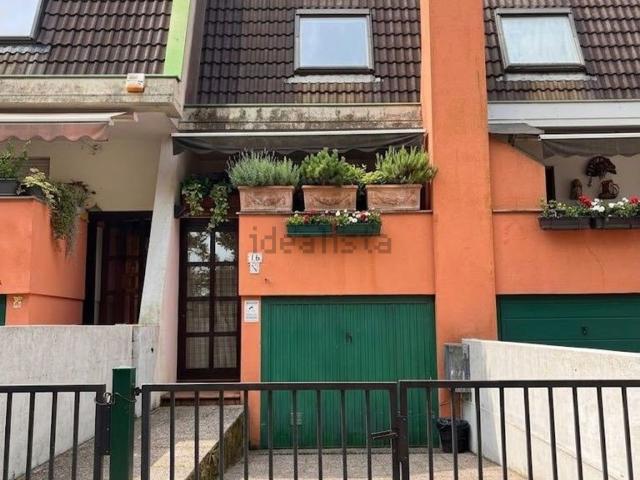 Villetta a schiera in vendita di 180 m² in Via Antonio Vivaldi