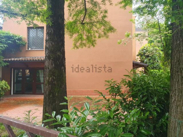 Villetta a schiera in vendita di 180 m² in Via Anzio, 41