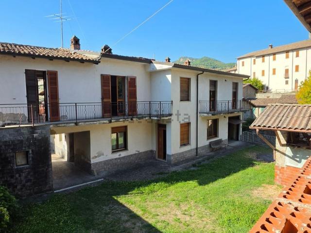 Villetta a schiera in vendita di 180 m² in Via Alessandro Volta