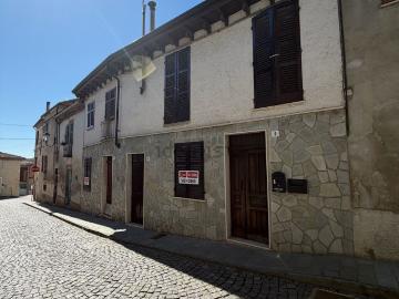 Villetta a schiera in vendita di 180 m² in Via Alfieri, 10