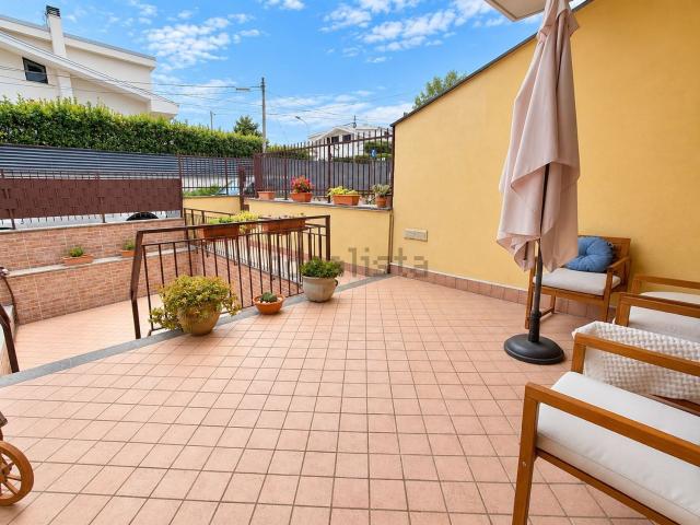 Villetta a schiera in vendita di 180 m² in Via Bellegra