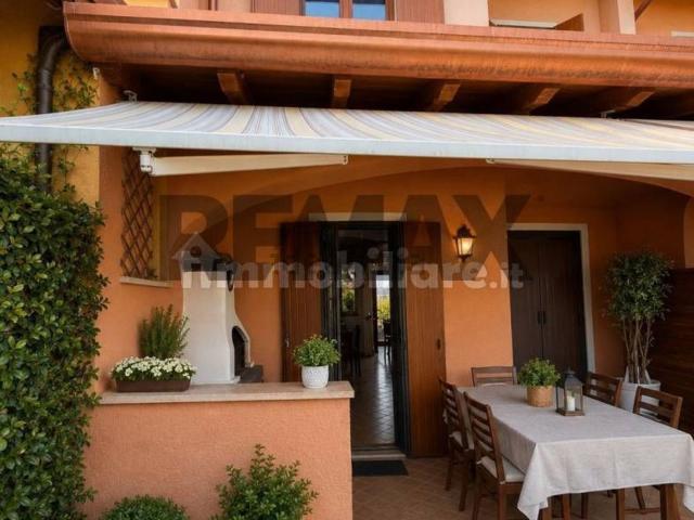 Villetta a schiera in vendita di 180 m² in Via Garella, 72