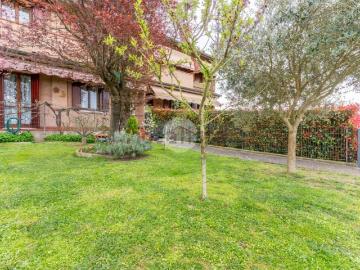 Villetta a schiera in vendita di 180 m² in Via Giuseppe Fabbri, 490