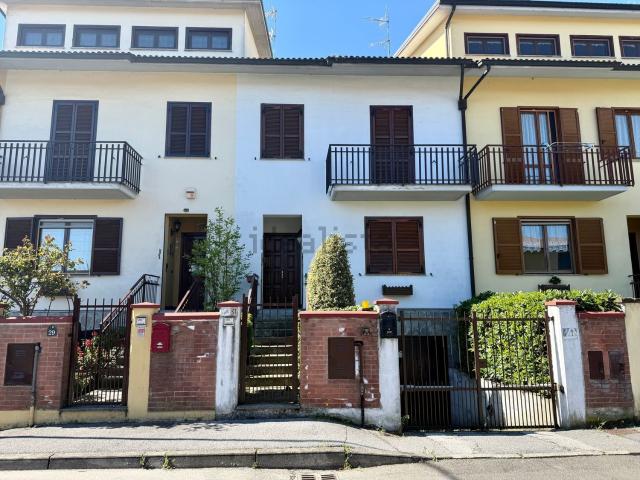 Villetta a schiera in vendita di 180 m² in Via Giacomo Puccini, 31