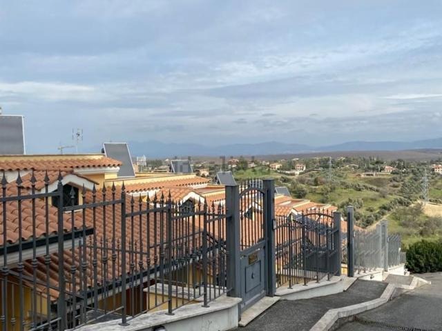 Villetta a schiera in vendita di 180 m² in Via del Bottino, 17