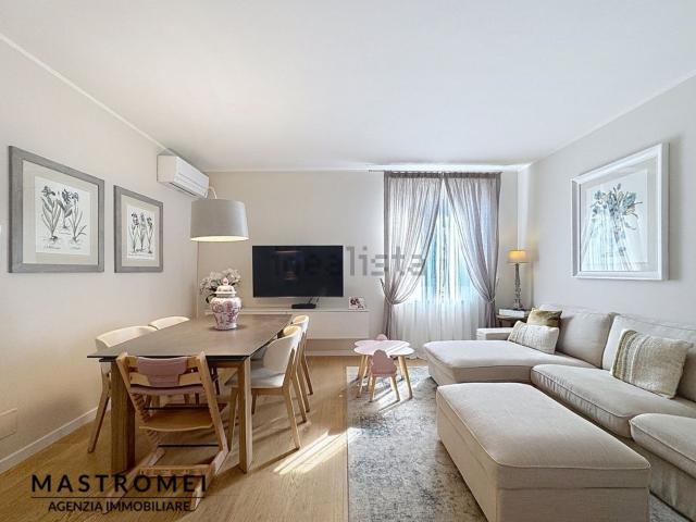 Villetta a schiera in vendita di 180 m² in Via del Confine, 10