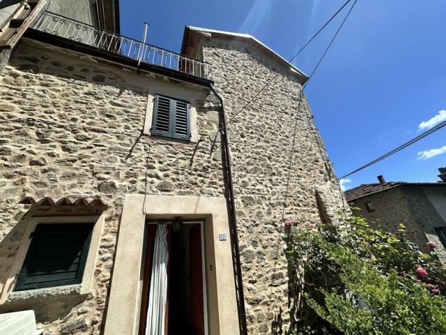 Villetta a schiera in vendita di 180 m² in Via Eusebio Ferrari