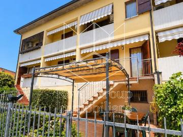 Villetta a schiera in vendita di 180 m² in Via Federico Fellini, 10